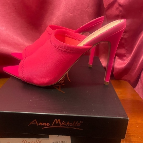 Anne Michelle Bright Lights Hot Pink Heels - Picture 3 of 8